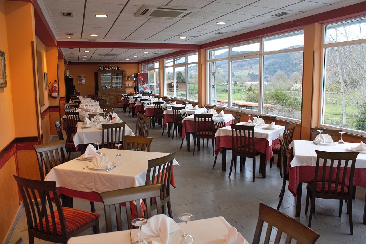 Hotel Royal III Pesués 外观 照片
