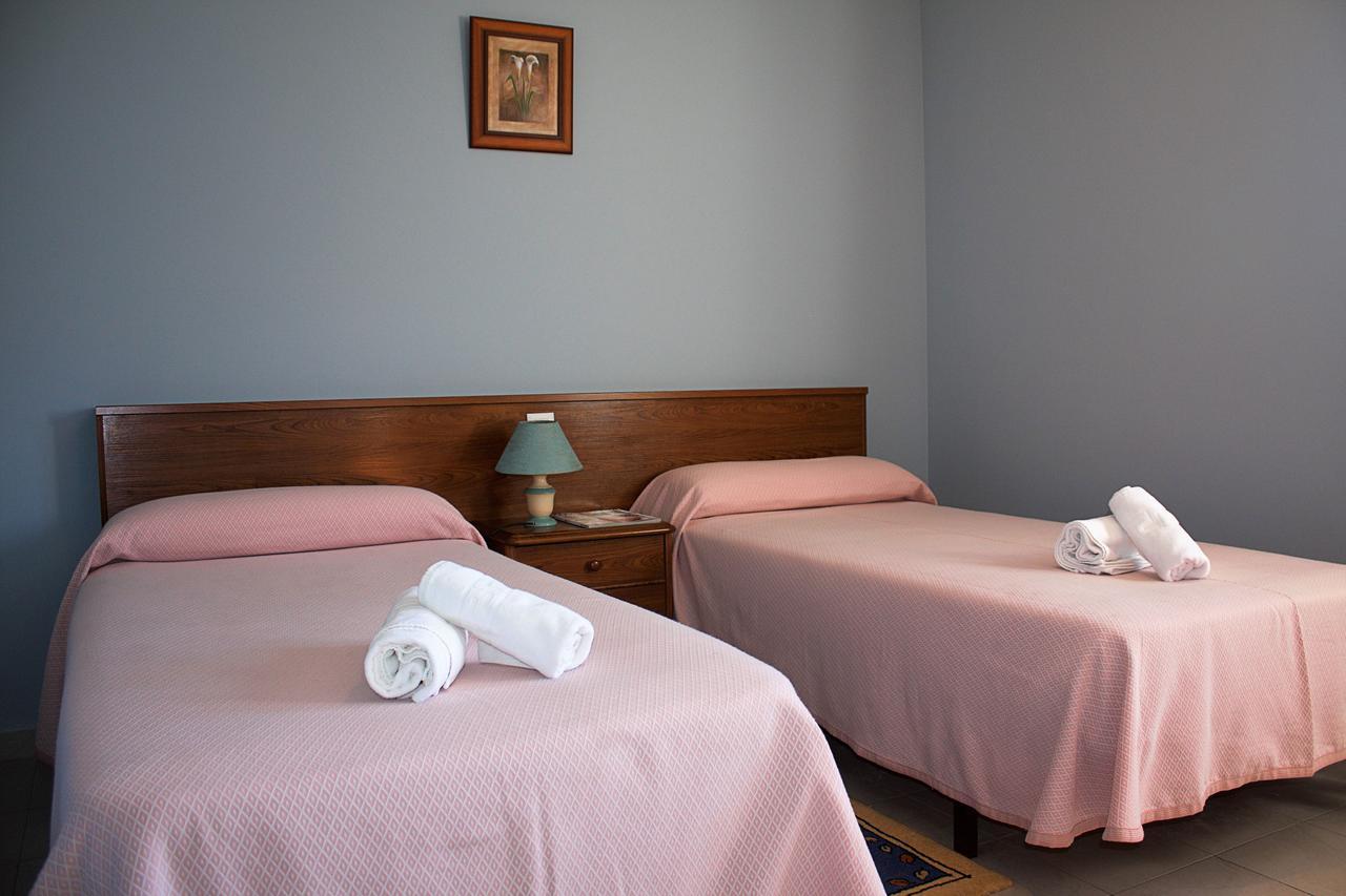 Hotel Royal III Pesués 外观 照片